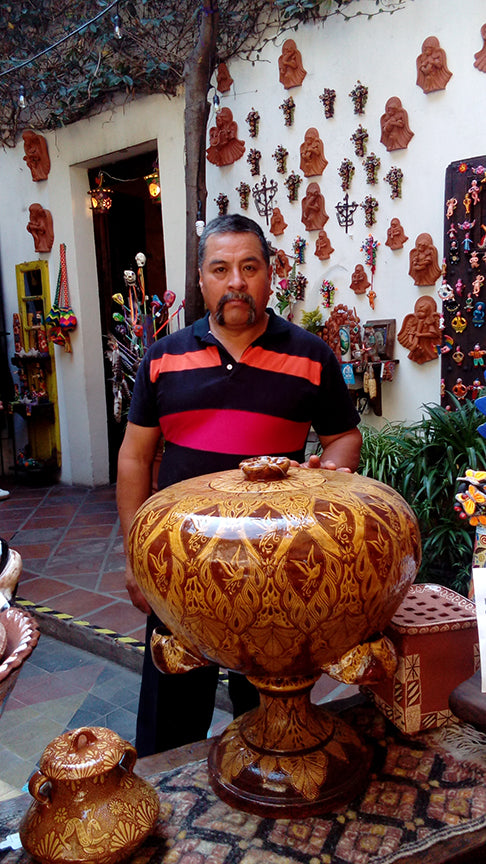 Bernardo Camacho Quiroz, Metepec, Mexico, cazuelas, ceramics