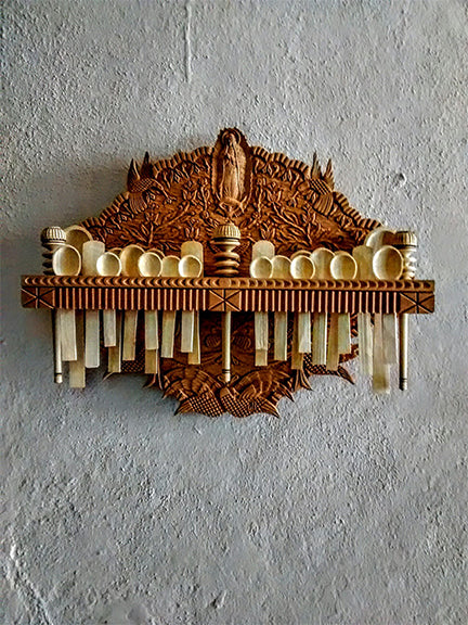 José Luis Cerda Báez Patzcuaro Michoacan paracho style wood carving